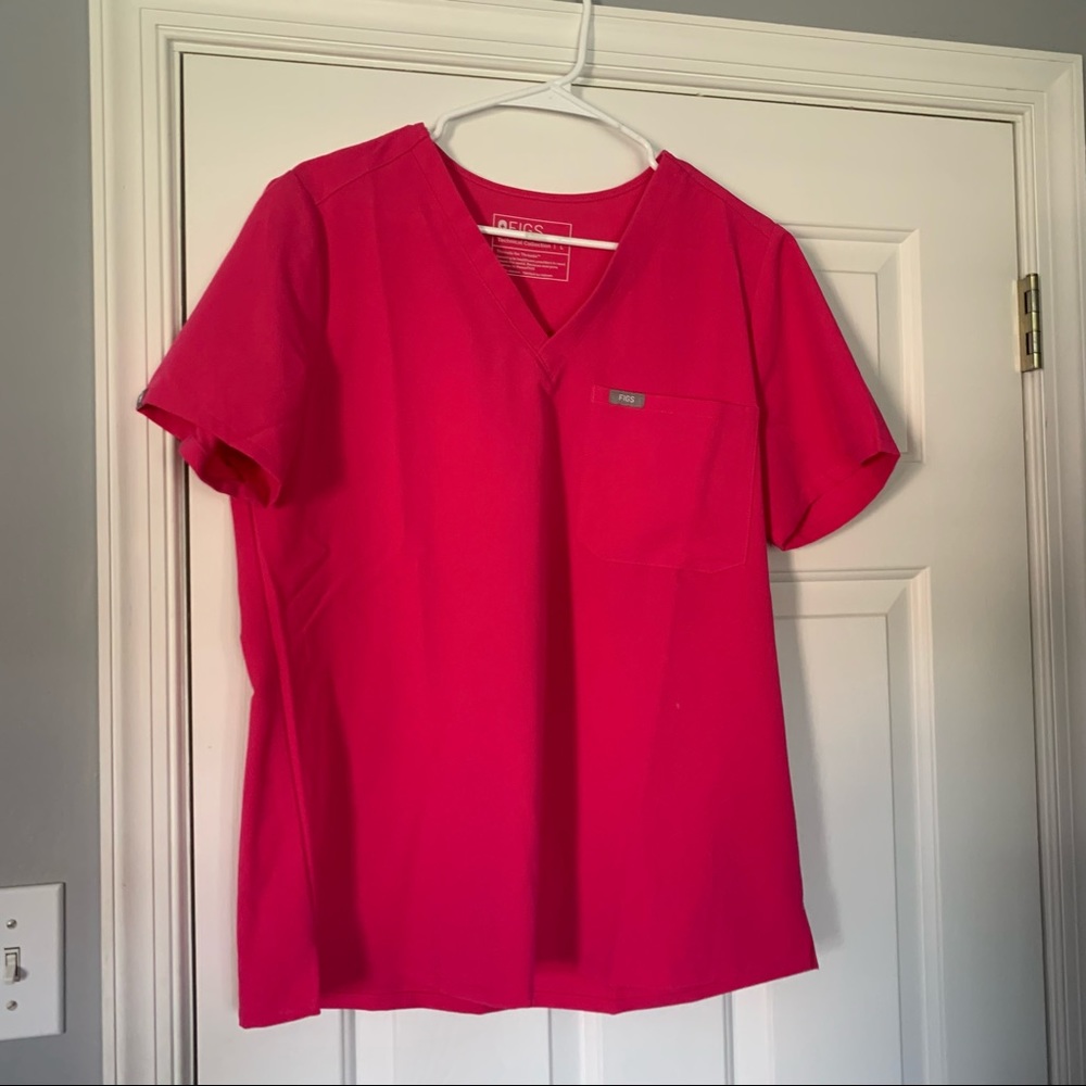 FIGS Catarina Shocking Pink